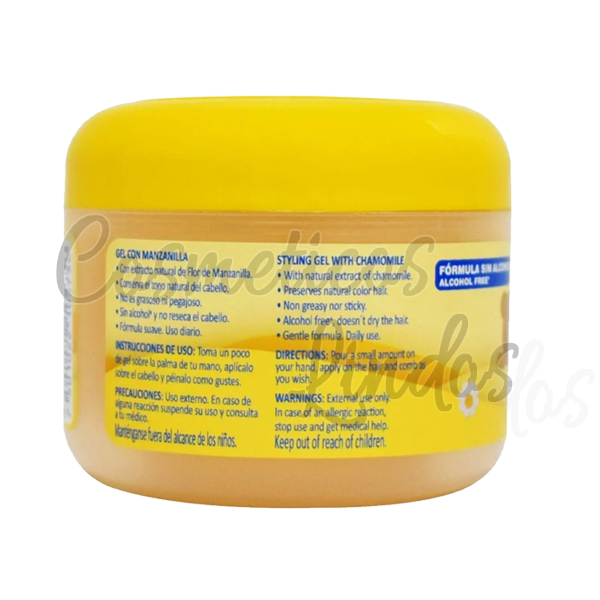 Ricitos de Oro Styling Gel  de Manzanilla  4.0 Oz
Manzanilla Ricitos de Oro Hair Gel es un producto ideal para el cabello del bebé debido a su fórmula enriquecida con Manzanilla que ayuda a nutrir y fortalecer el cabello, dejándolo brillante y suave.
Este paquete incluye un Producto Capilar de 4.0 Oz de Ricitos de Oro con una fórmula enriquecida de Extracto de Manzanilla.
Este Aclarante de Ricitos de Oro es sin alcohol para no resecar el cabello, no graso y no pegajoso, con una fórmula suave para uso diario